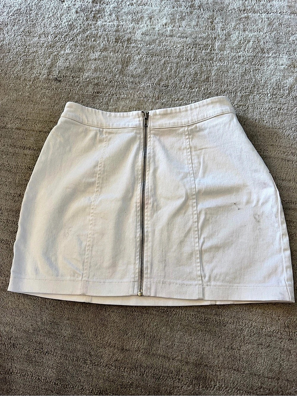 Forever 21 White Mini Skirt Size Medium